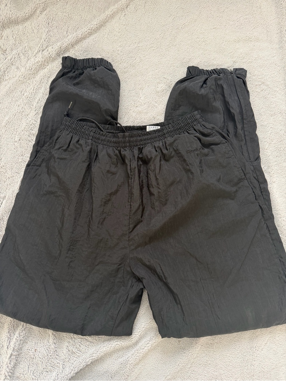 Reebok Vintage 90s Nylon Track Pants Black Men’s Large Ankle Zip Windbreaker